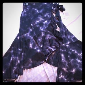 LuLaRoe Bella tie Dye Skirt